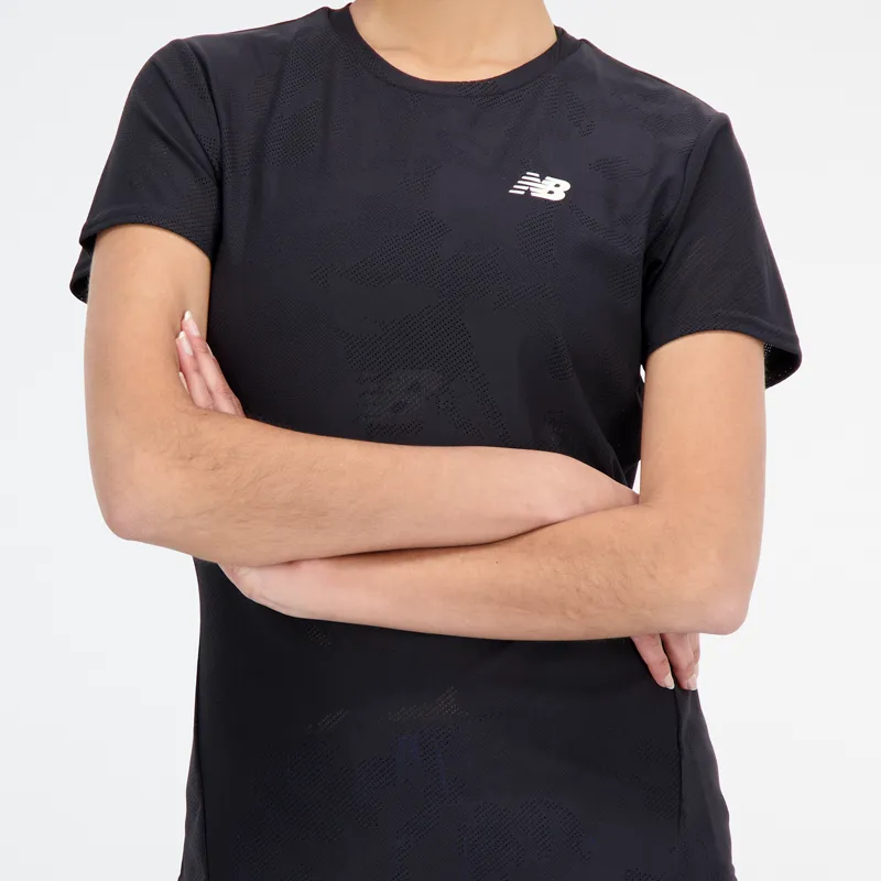 Polera Running Mujer New Balance Q Speed ​​Jacquard Negra